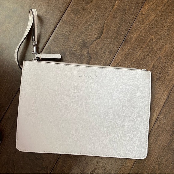 Calvin Klein white weave maxi tote bag with matching wristlet - Picture 10 of 16